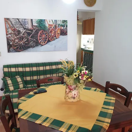 21 Apartment